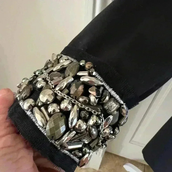 V Christina Vintage black long jacket. Size Large. Snap closure jeweled in gold - Picture 6 of 16